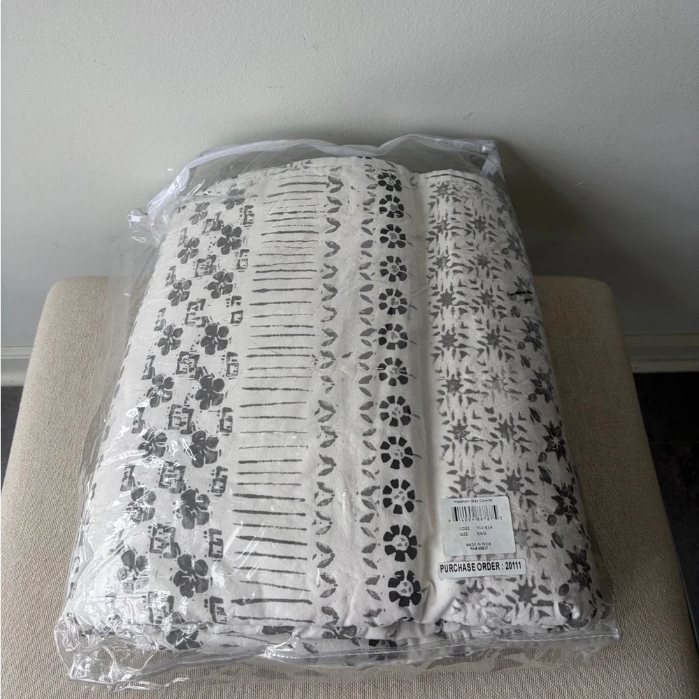 Annie Selke Hawthorn Gray Coverlet King